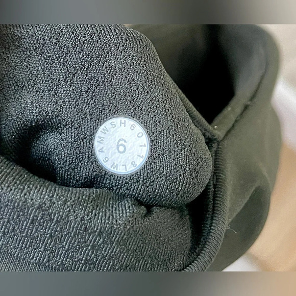 Lululemon Breezy Dot Crop 19" Evergreen Size 6 EUC W6AMWS - Picture 4 of 4